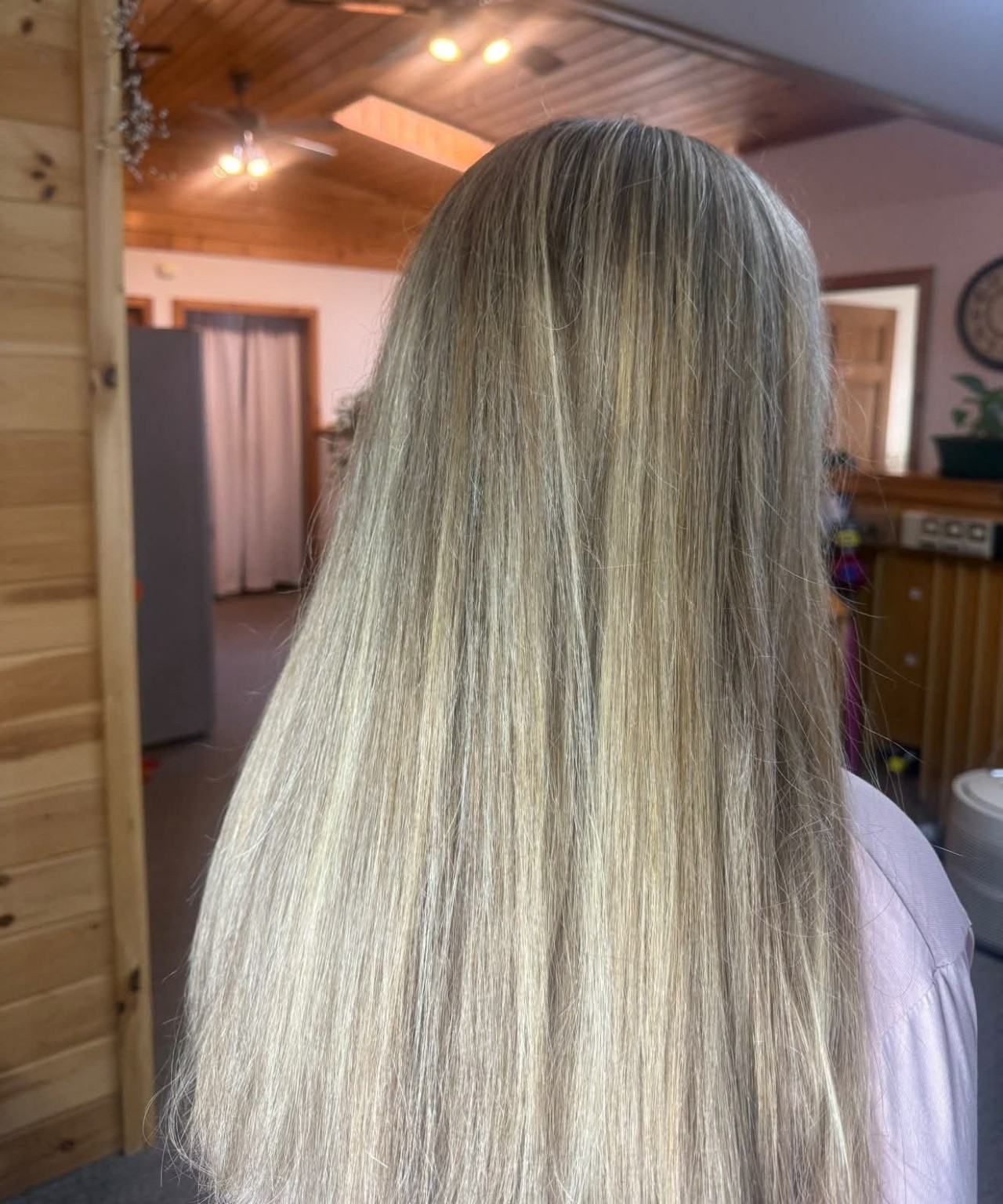 Bright blonde refresh after